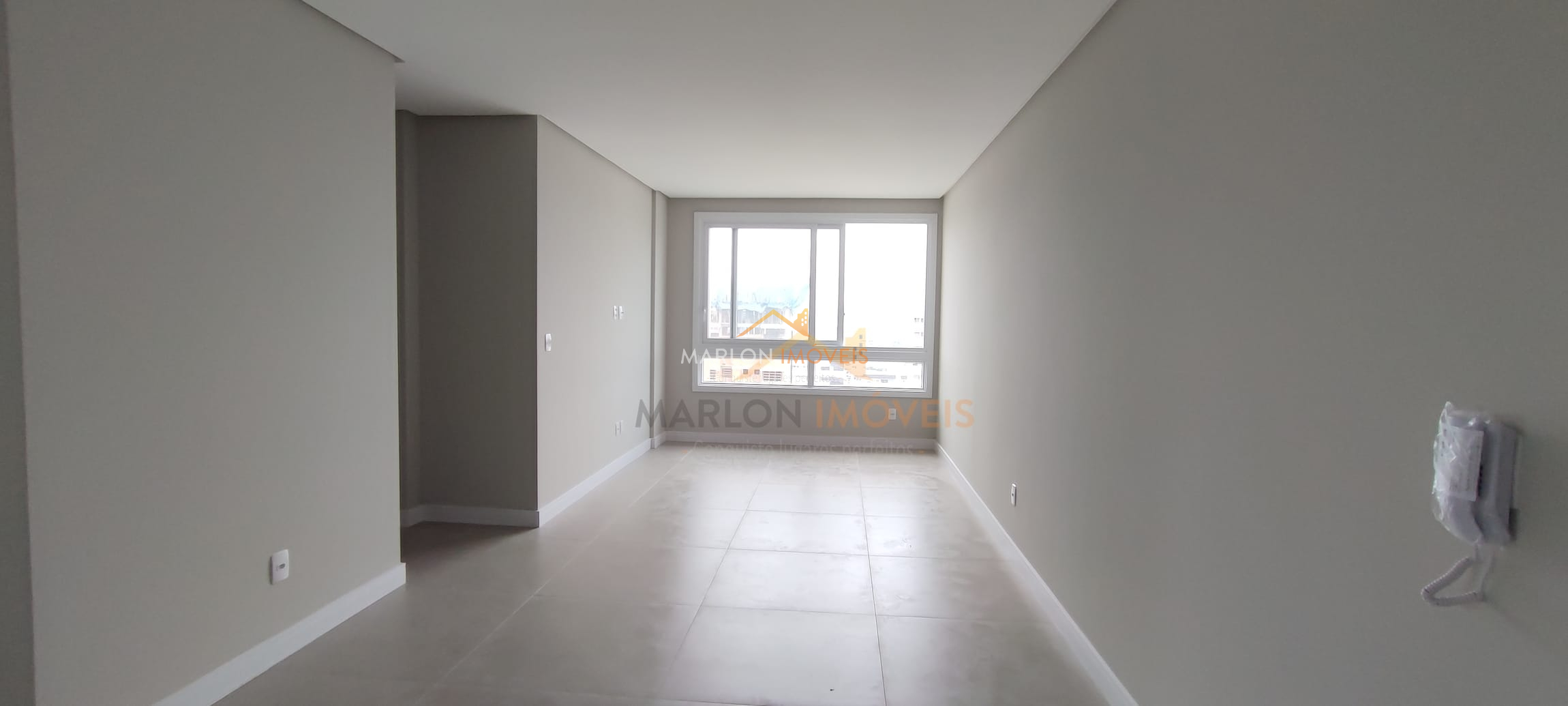 Apartamento à venda com 2 quartos, 74m² - Foto 2