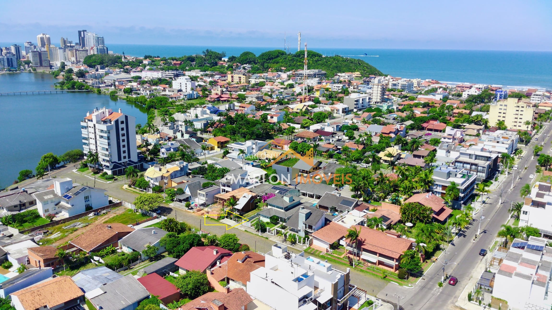 Sobrado à venda com 5 quartos, 300m² - Foto 4